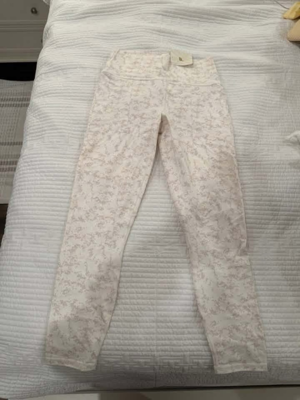 Fabletics cropped leggings